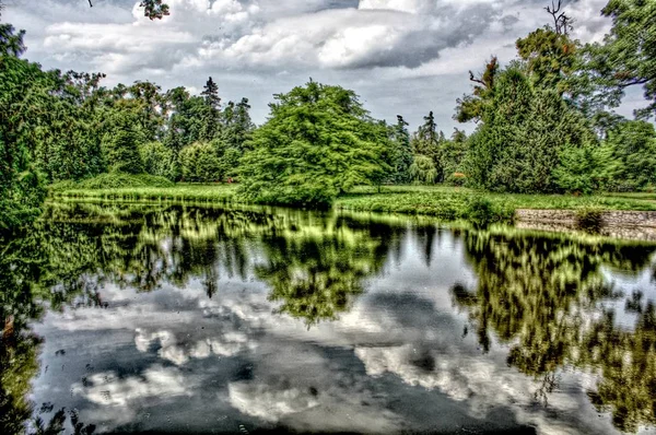 Zuid-Moravië in Tsjechië biedt een groot aantal mooie plaatsen om te verkennen — Stockfoto