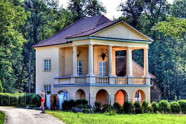 南摩在捷克共和国提供了大量的美丽的地方探索 图库图片