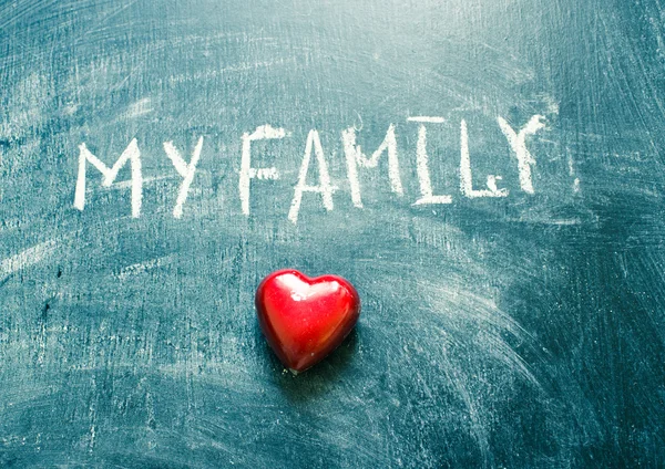 Ich Liebe Meine Familie Inschrift Von Hand Auf Einer Tafel — Stockfoto