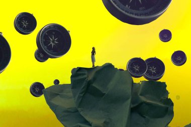 İnsan silueti ve pusulaları olan soyut bir arkaplan