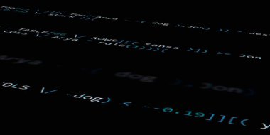 Yazılım geliştirici programlama kodu. Soyut modern sanal bilgisayar senaryosu. Masaüstü ekranında yazılım geliştirici programcının çalışması 