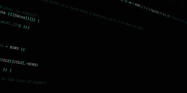 Yazılım geliştirici programlama kodu. Soyut modern sanal bilgisayar senaryosu. Masaüstü ekranında yazılım geliştirici programcının çalışması 
