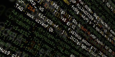 Yazılım geliştirici programlama kodu. Soyut modern sanal bilgisayar senaryosu. Masaüstü ekranında yazılım geliştirici programcının çalışması 