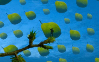 İnsan silueti ve meyveli soyut arkaplan  