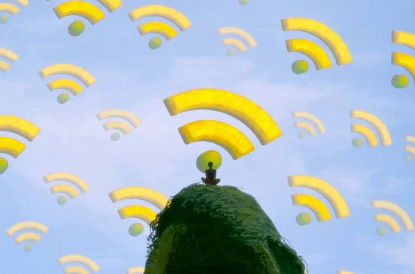 Абстрактный Фон Человеческим Силуэтом Знаками Wifi — стоковое фото