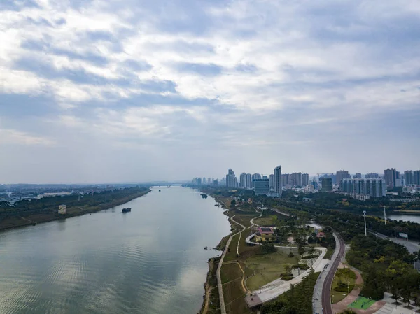 Luftaufnahmen Städtischer Flüsse Und Gebäude Fluss — Stockfoto