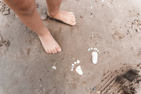 Pieds Femelles Sur Plage Sable — Photo