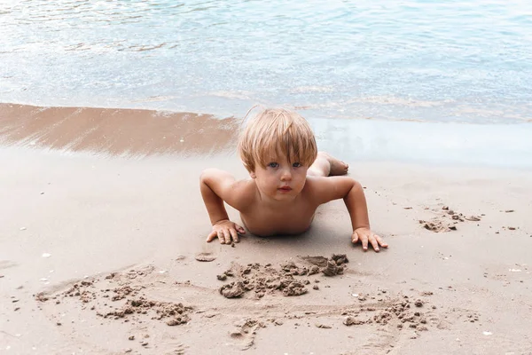 Niño Jugando Arena — Foto de Stock