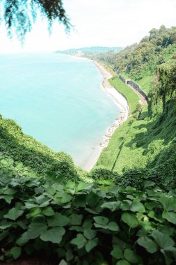 Dağlardaki güzel tropikal plajlar