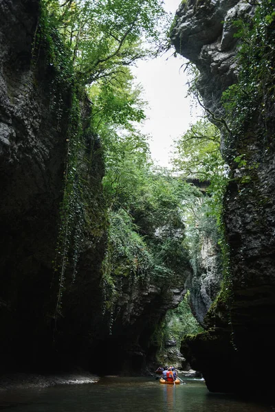 Schöner Wasserfall Wald — Stockfoto