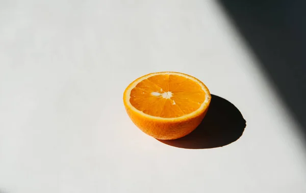 Cutaway Orange White Background — Stock Photo, Image