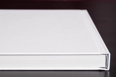 Photobook deri kapağı