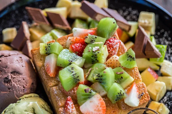 Honey Toast. Bread buttered toast — Stock Photo, Image