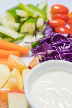 kırmızı lahana salatası