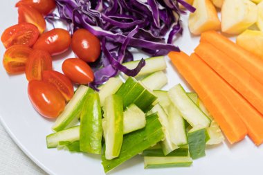 kırmızı lahana salatası