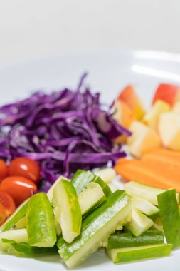 kırmızı lahana salatası