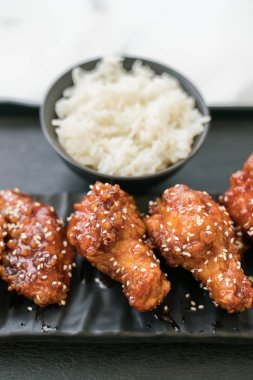 Kore kızarmış chicke