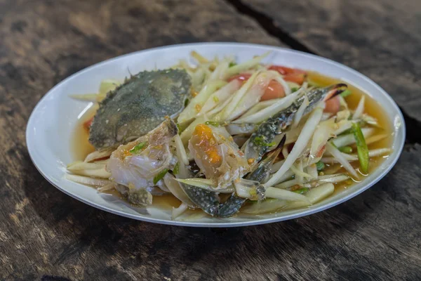 Yengeçli Papaya salatası