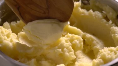 bardak patates püresi