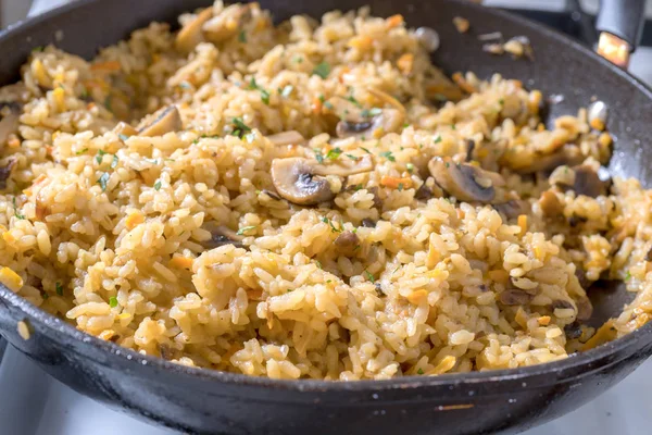 Mantar ve havuç pirinç — Stok fotoğraf