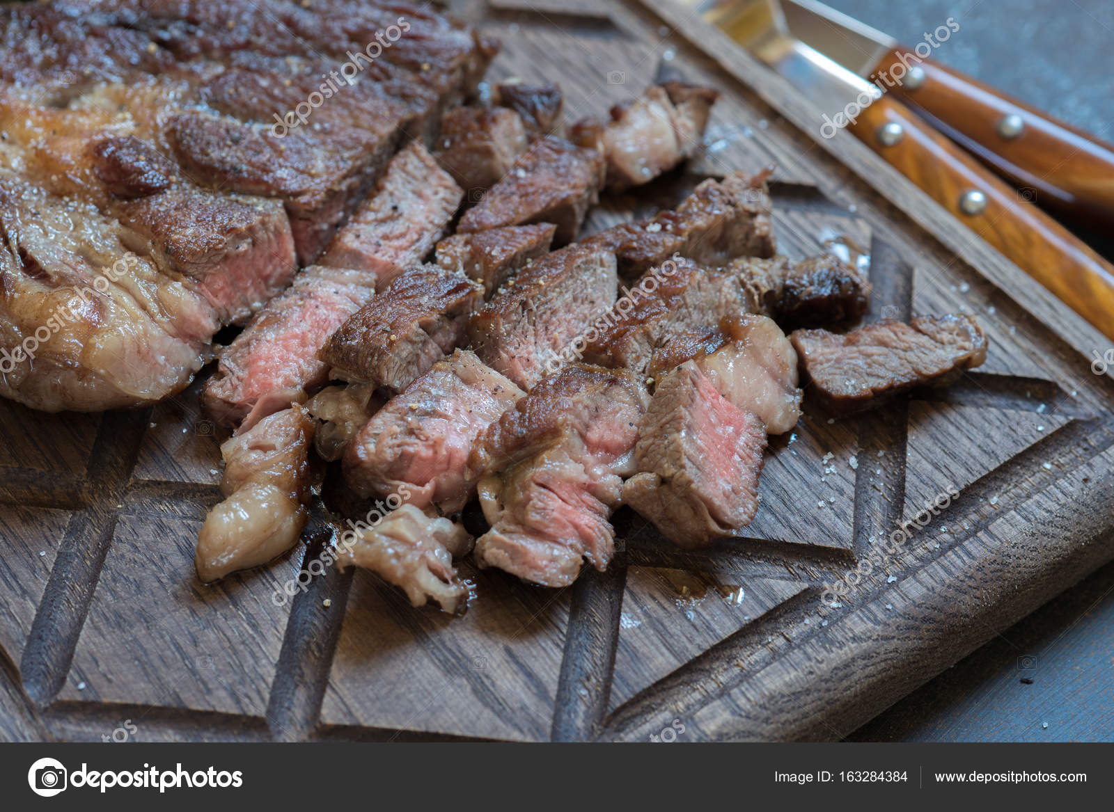 Fladenbrot Vom Grill Mit Steak Und Salat - Rezepte Suchen