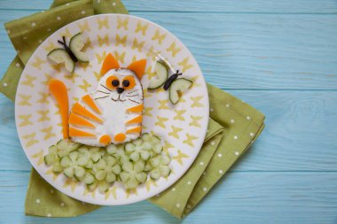 Komik kedi peynirli sandviç