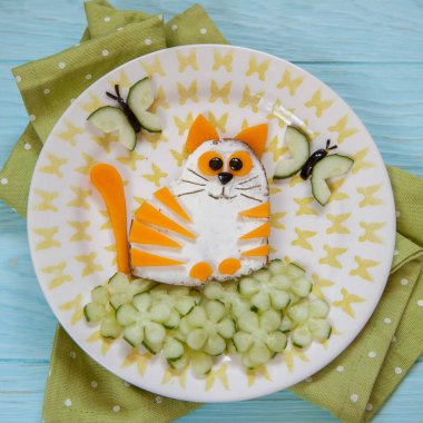 Komik kedi peynirli sandviç