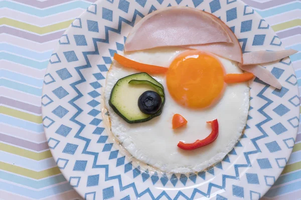 Komik korsan kızarmış yumurta