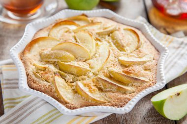 eski moda elma pasta