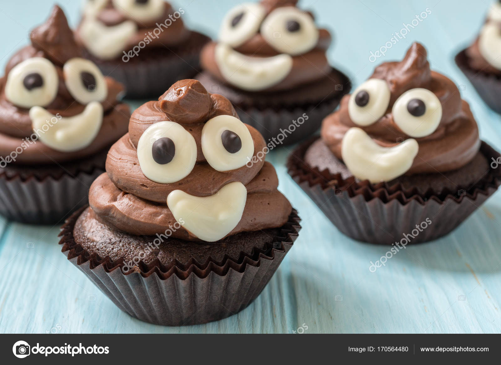 Caca Emoji Cupcakes Image Libre De Droit Par Odelinde C