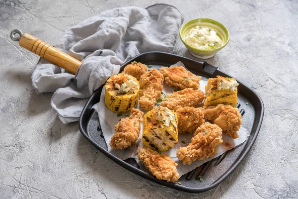 Crispy kentucky fried chicken wings — Stock Photo, Image