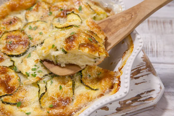 Casseruola di zucchine con formaggio — Foto Stock