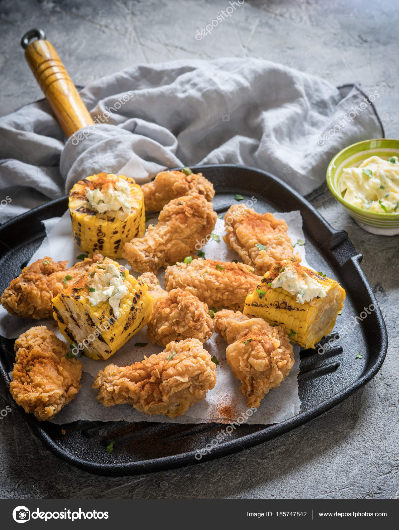 Crispy kentucky fried chicken wings Stock Photo by ©Odelinde 185747842