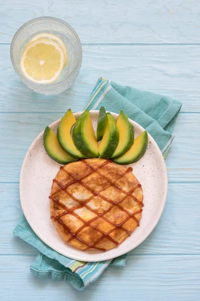 Breakfast for kids - omelette look like a pineapple — Stock Photo, Image