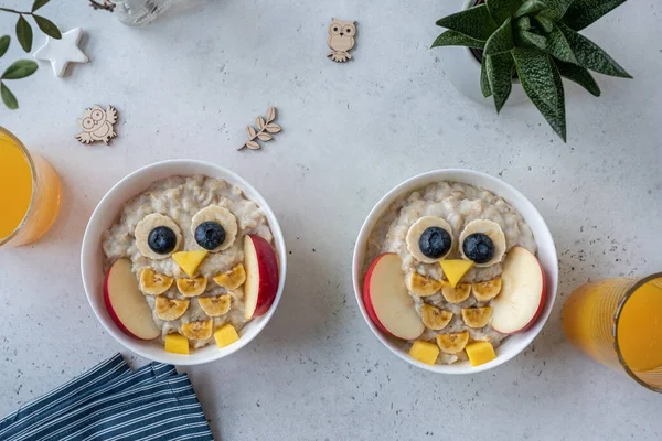 Divertido desayuno para niños gachas — Foto de Stock