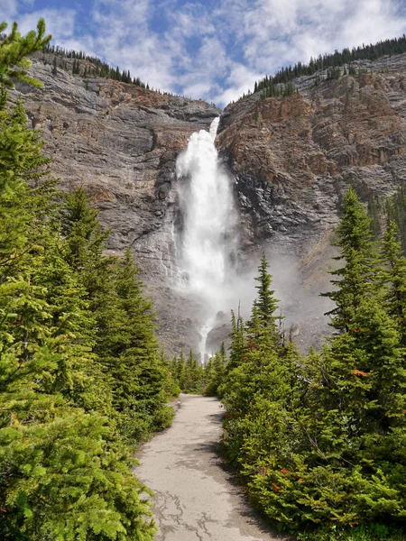 Takakkaw Falls, Kanada — Stock fotografie