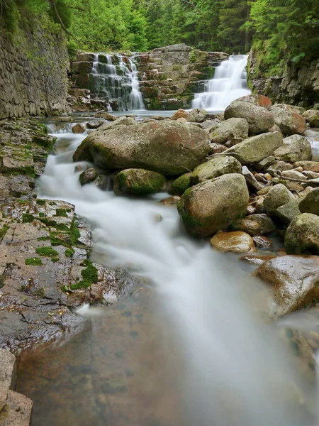 Waterfall on a mountain creek — Stock Photo, Image