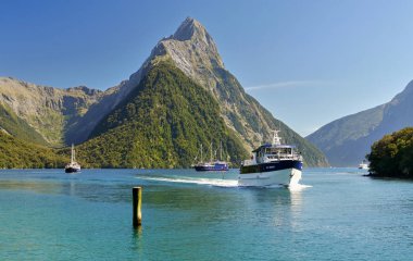 Bay yolcu gemilerine