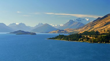 Dağ gölü Wakatipu