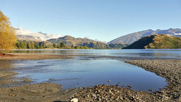 Playa lago de montaña — Foto de Stock