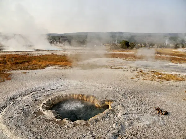 Steam Thermal Pond Yellowstone National Park Natural Phenomenon Wyoming Usa — Stock Photo, Image