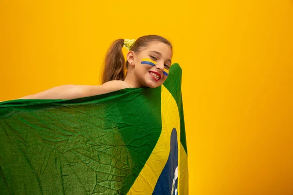 Fotbalový Fanoušek Brazilský Tým Mistrovství Světa Krásná Holčička Jásot Pro — Stock fotografie