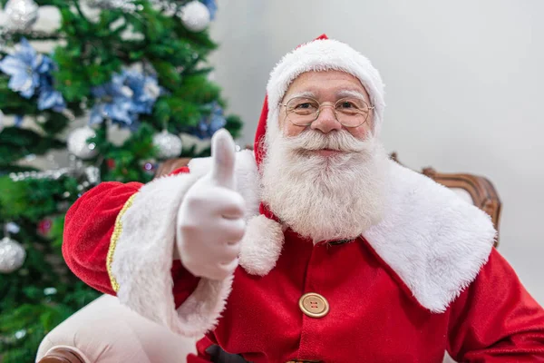 Papai Noel Mostrando Polegar Para Cima Papai Noel Com Barba — Fotografia de Stock