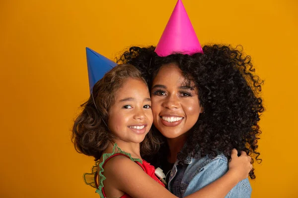 Afro Figlia Madre Sono Felici Insieme — Foto Stock