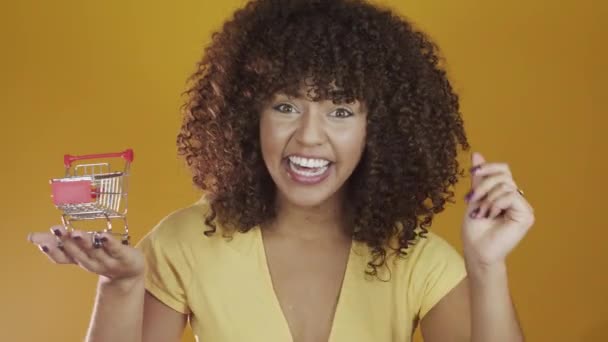 Young Brazil Curly Woman Gesturing Posing Yellow Background — Stock Video