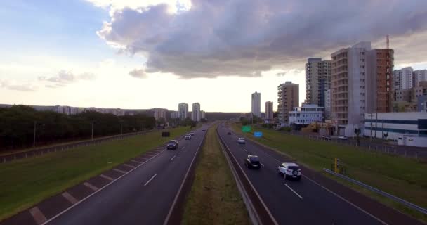 Gündüz Şehrin Hava Görüntüsü — Stok video