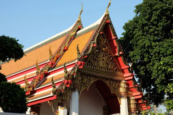 Belos Telhados Templo Budista Arte Arquitetônica Sudeste Asiático — Fotografia de Stock