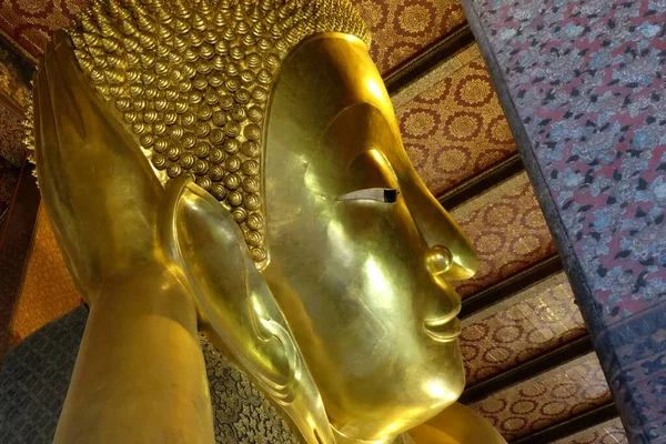 Imagem Dourada Rosto Buda Antigo Mosteiro — Fotografia de Stock