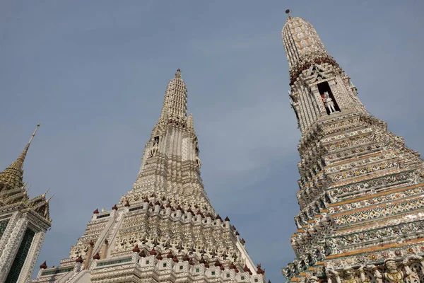 White Towers Buddhist Temple Wat Arun Blue Sky — Stock Photo, Image