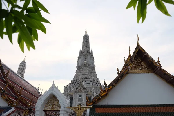 Las Torres Principales Del Complejo Del Templo Wat Arun Bangkok —  Fotos de Stock